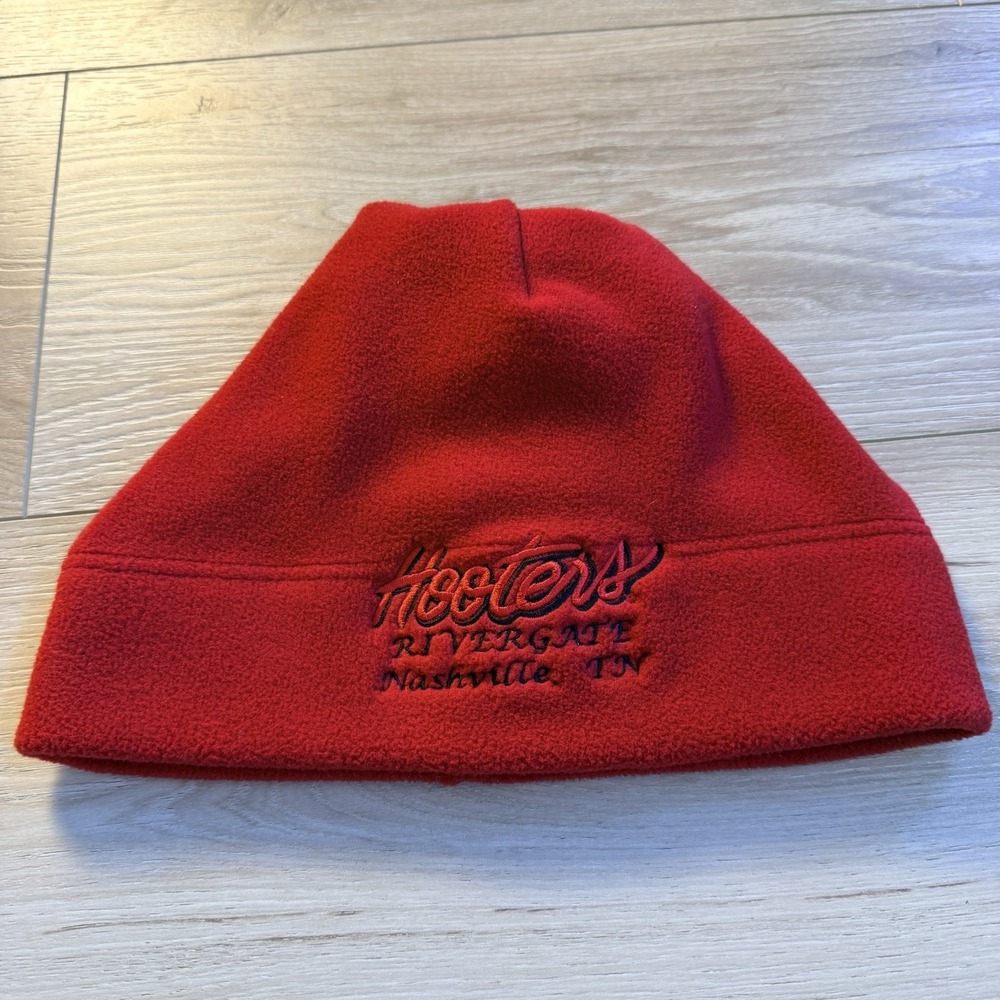 Hooters Red Fleece Hat- Rivergate, Nashville,‎ TN